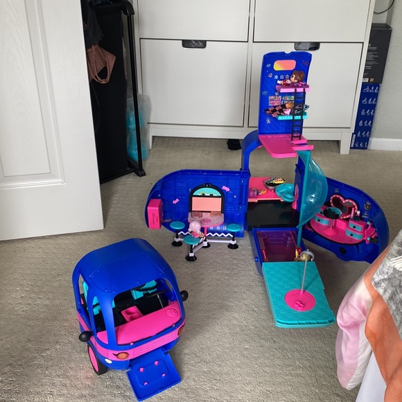 LOL Surprise! OMG 4 in 1 Glamper Van - Picture 6 of 13